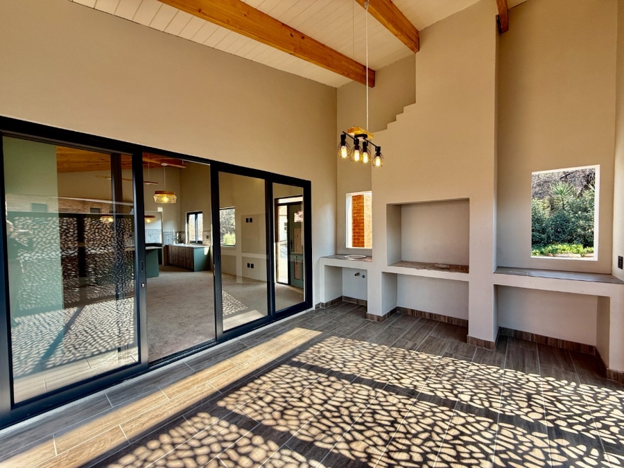 3 Bedroom Property for Sale in Magalies Golf Estate North West